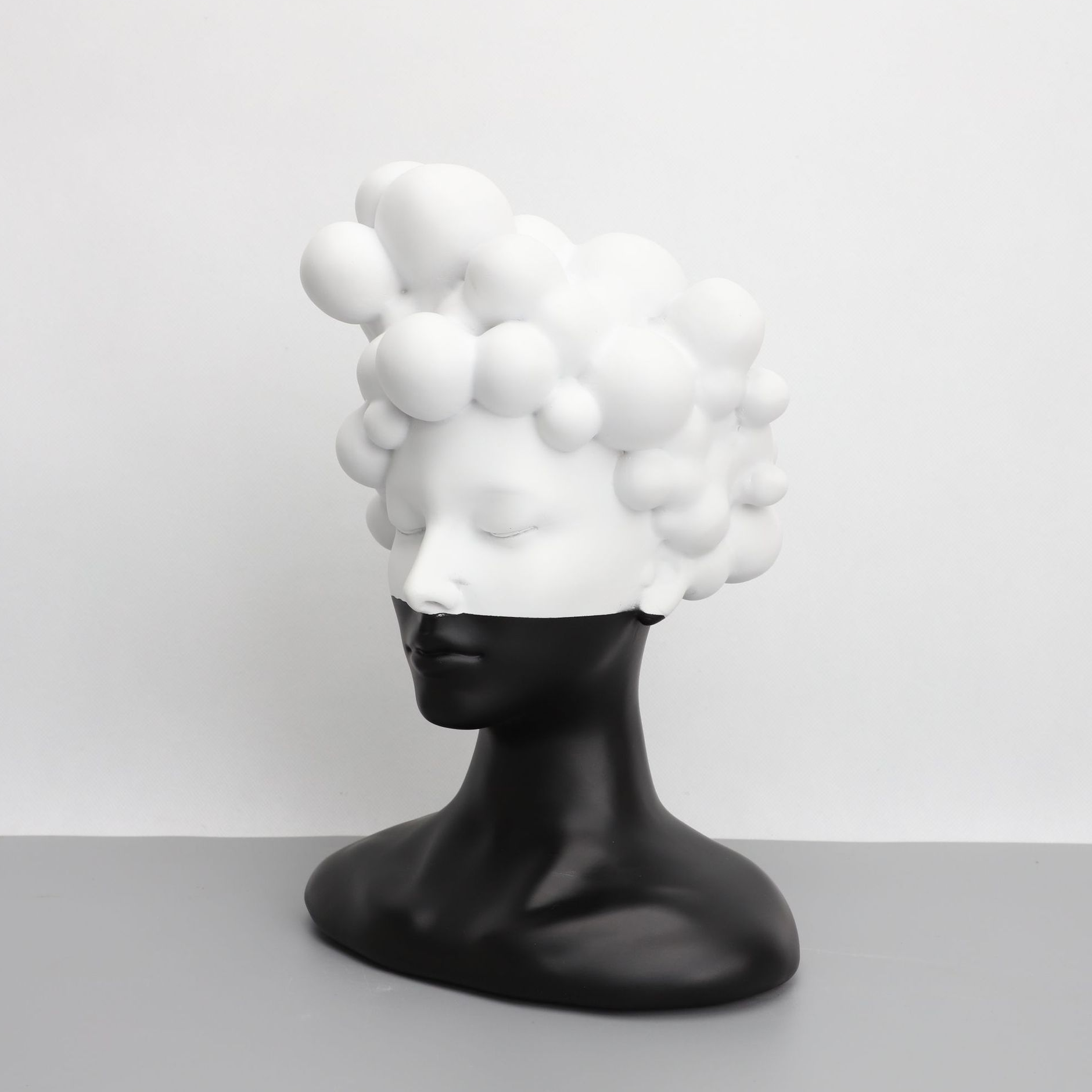 Escultura Contemporânea Bubble Hair Girl