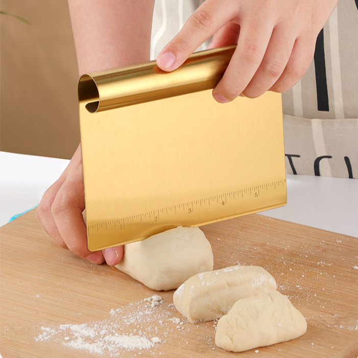 Cortador de massa com medidor Colors - Em inox