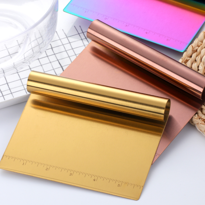 Cortador de massa com medidor Colors - Em inox