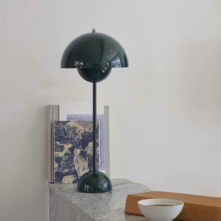 Luminária de mesa Panthella - Design Dinamaquês