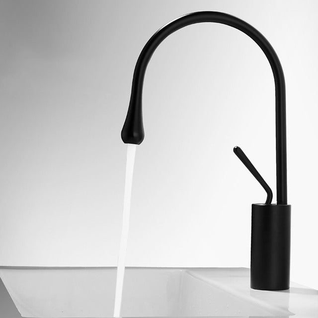 Torneira Minimal Elegance com rotação 360° - 02 Tamanhos