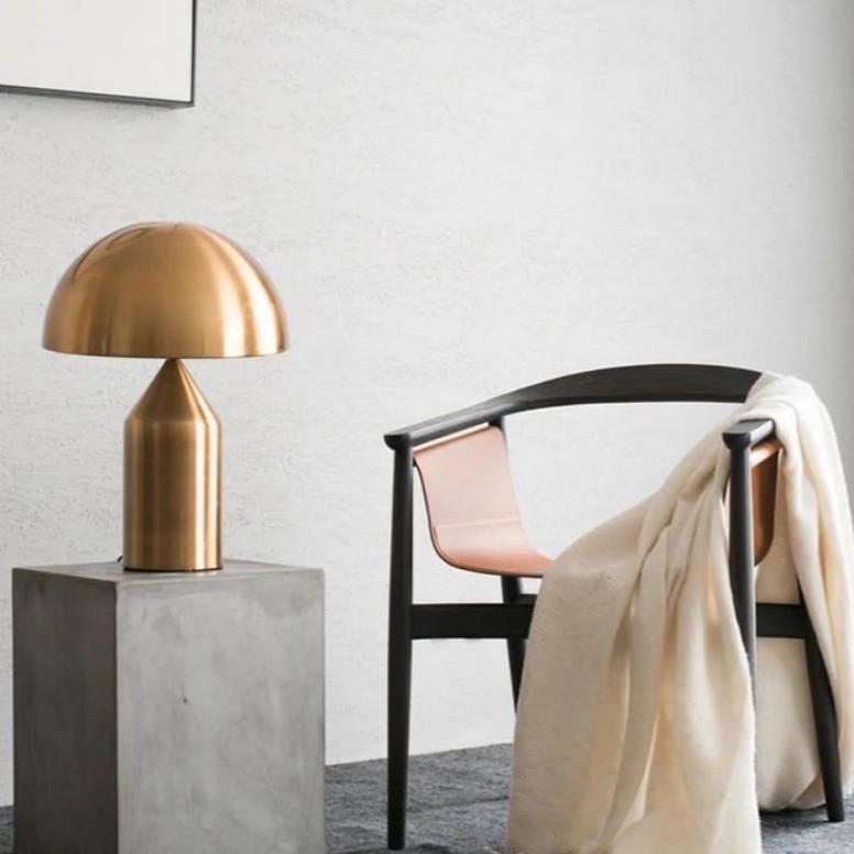 Luminária de Mesa com fio Cogumelo - Em aço inoxidável